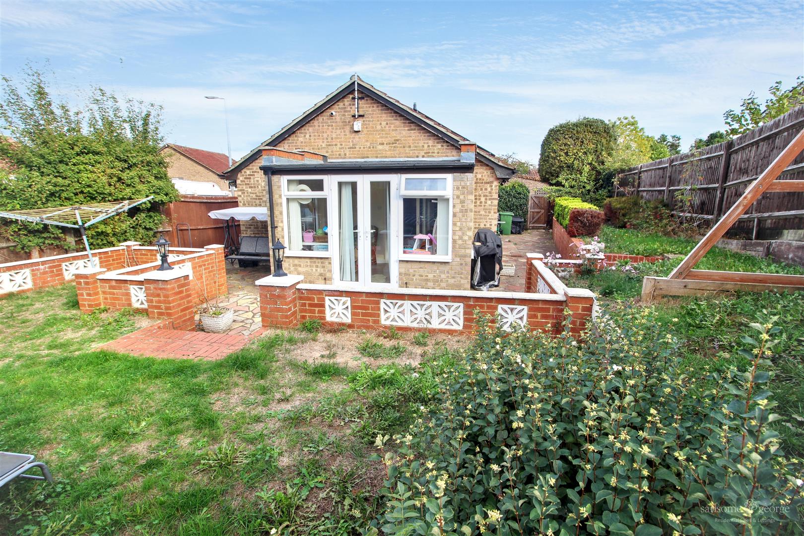 Cornwall Close, Tilehurst, Reading